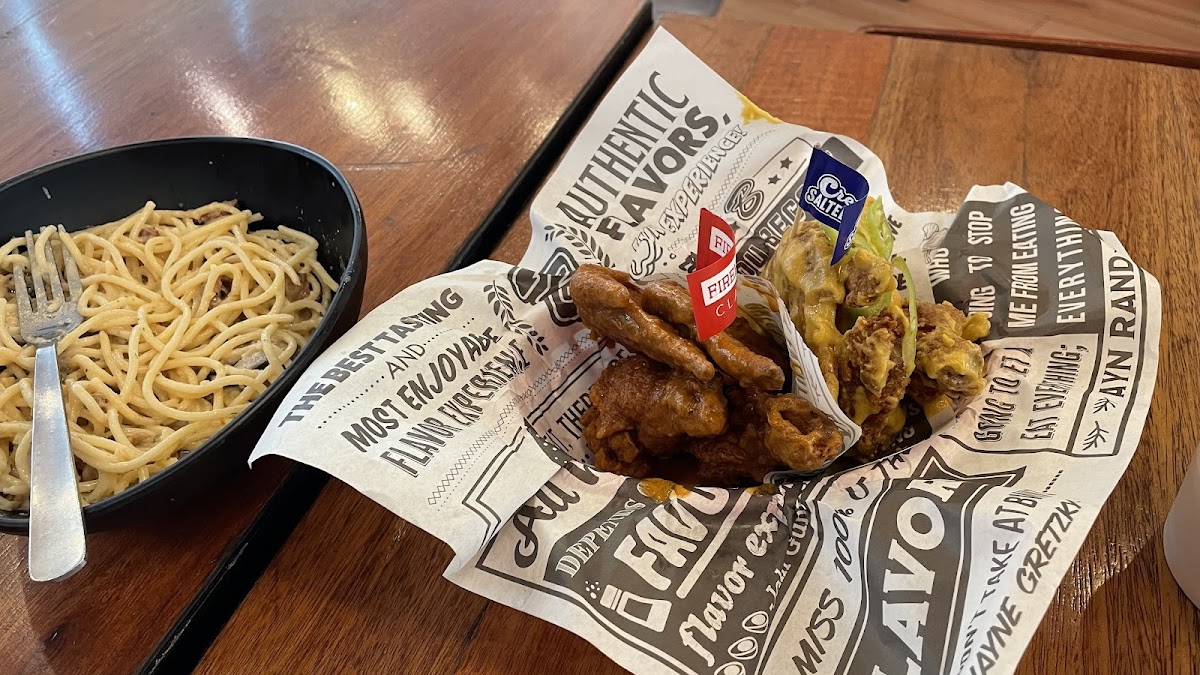 Buffalo's Wings ''N Things - Gateway Mall Photo 5