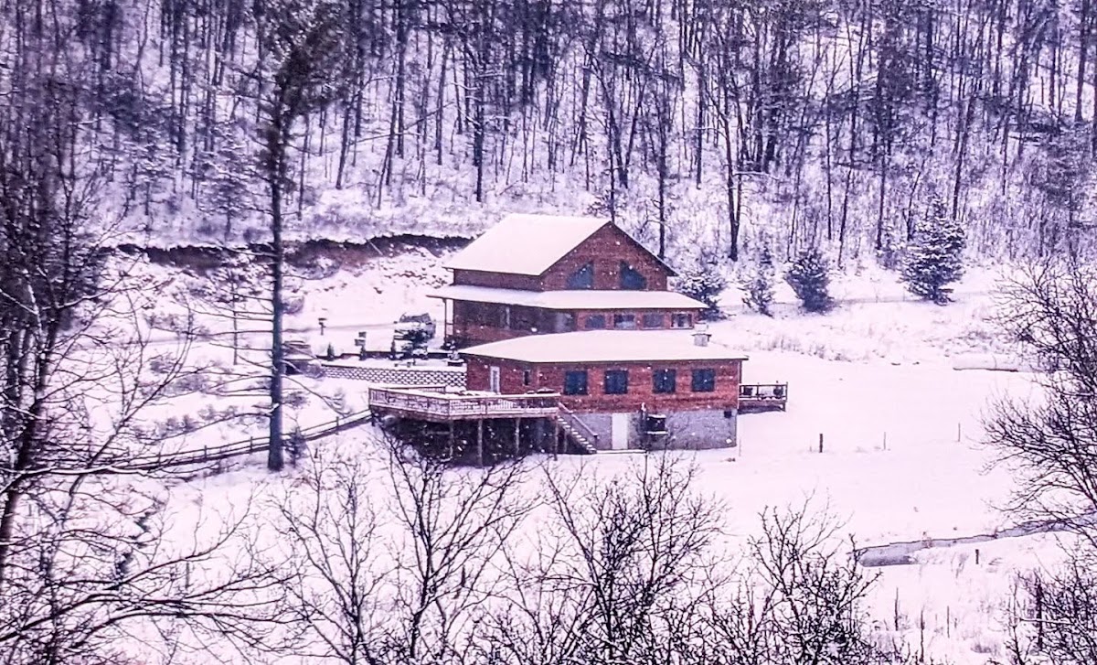 Norwegian Hollow Hideaway Photo 3