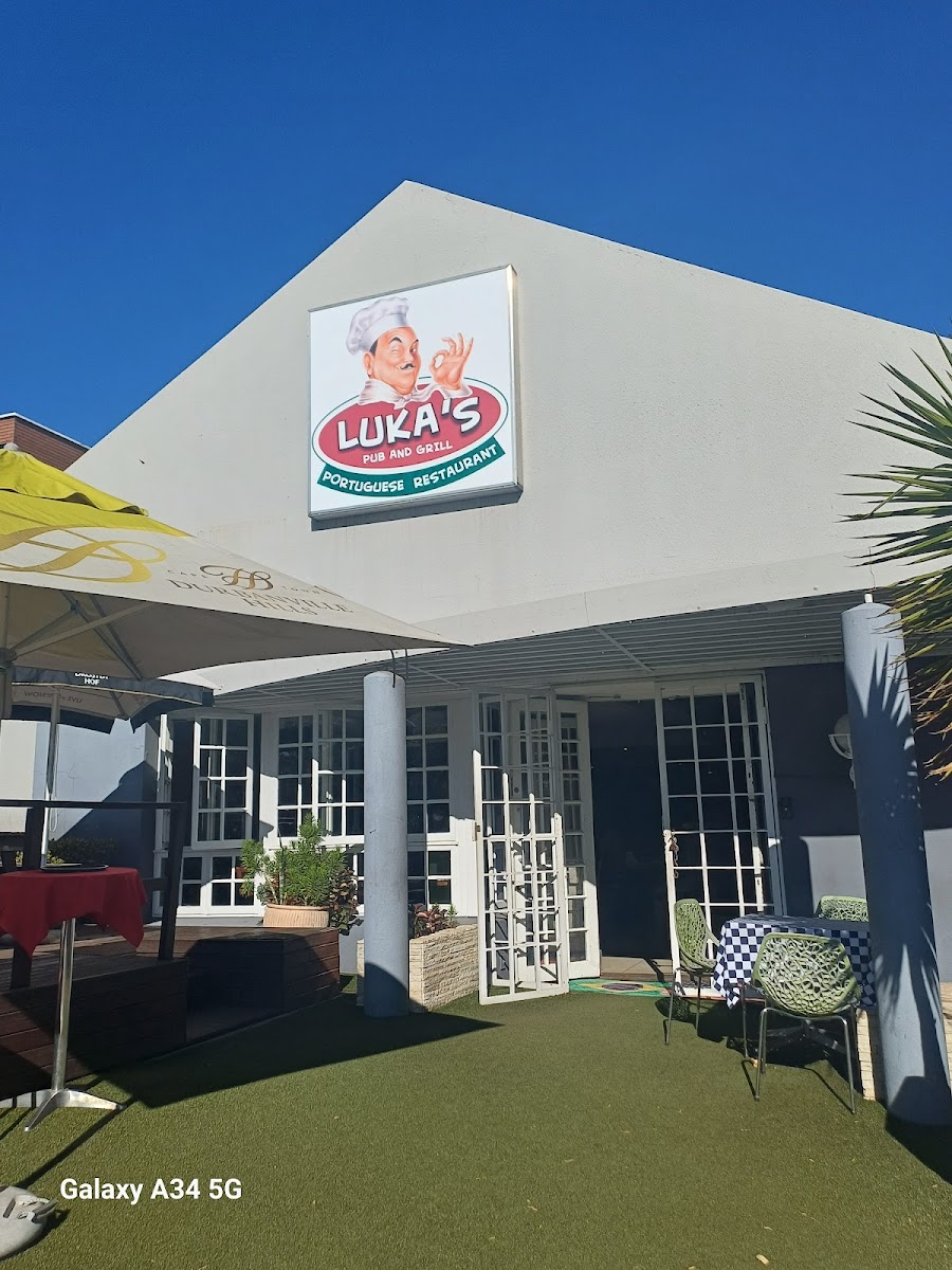 Lukas pub and grill