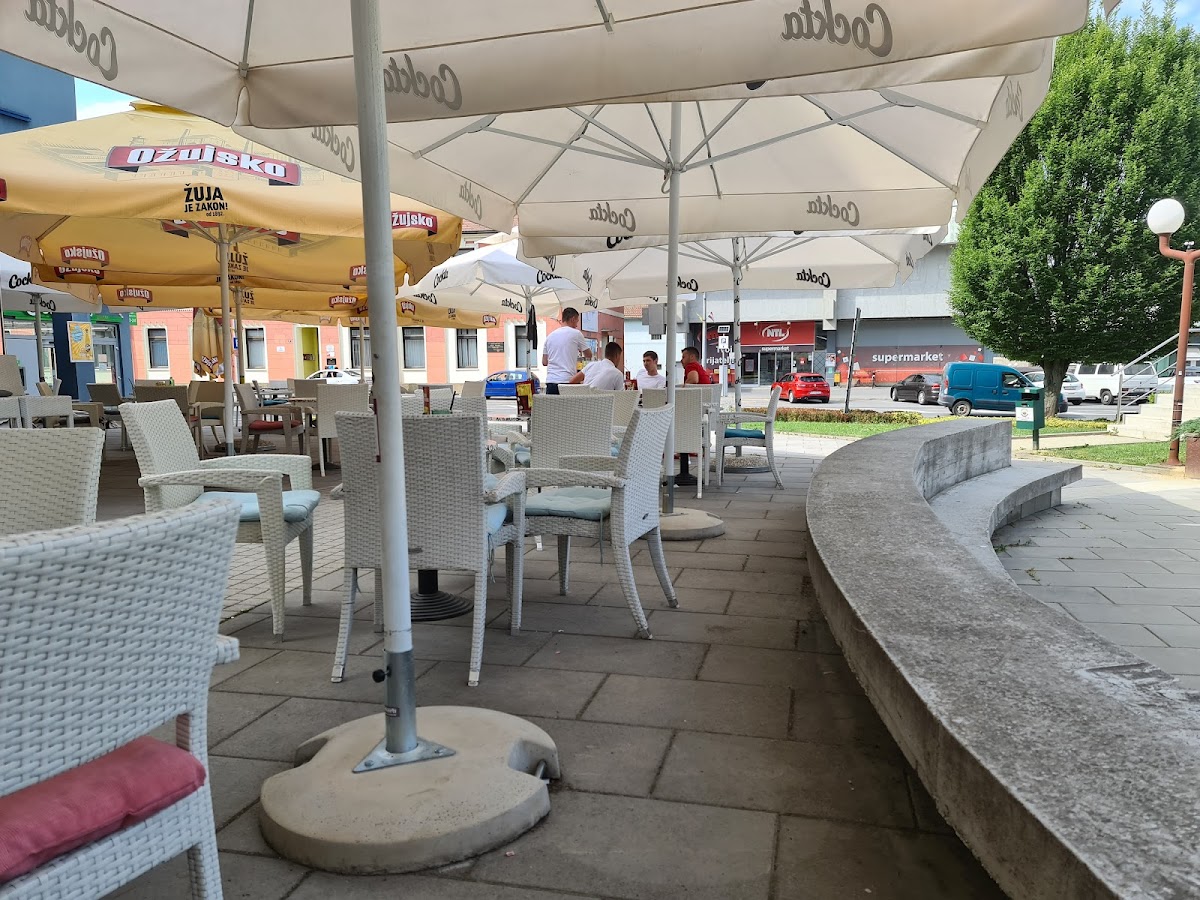 Vertigo caffe & wine bar