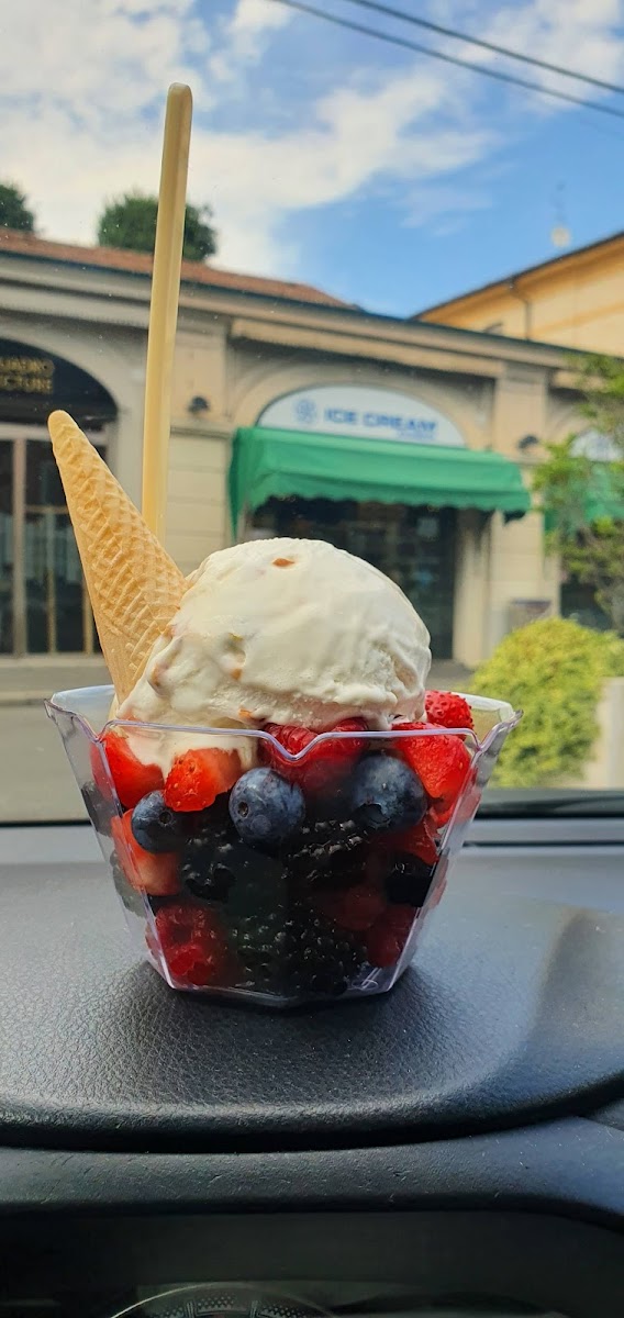 ICE CREAM Photo 7