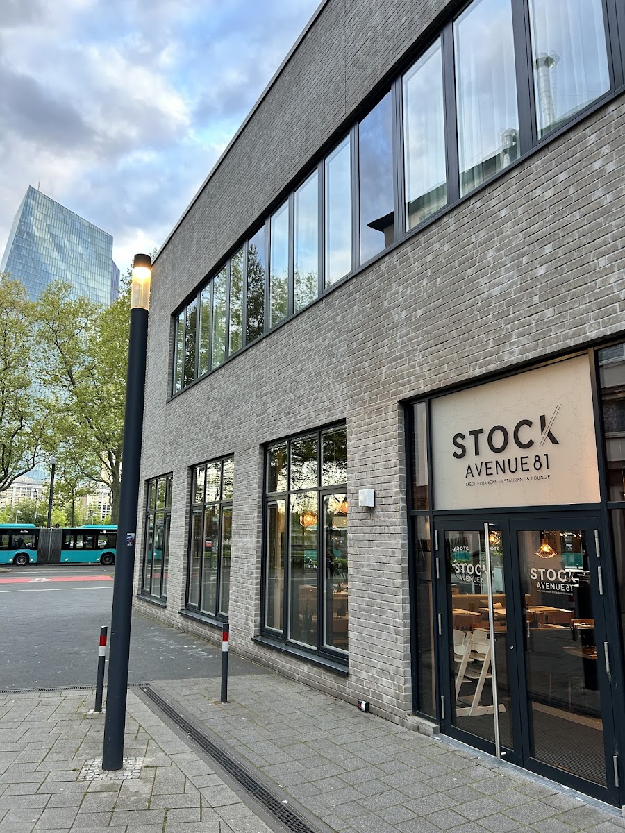 Stock Avenue 81