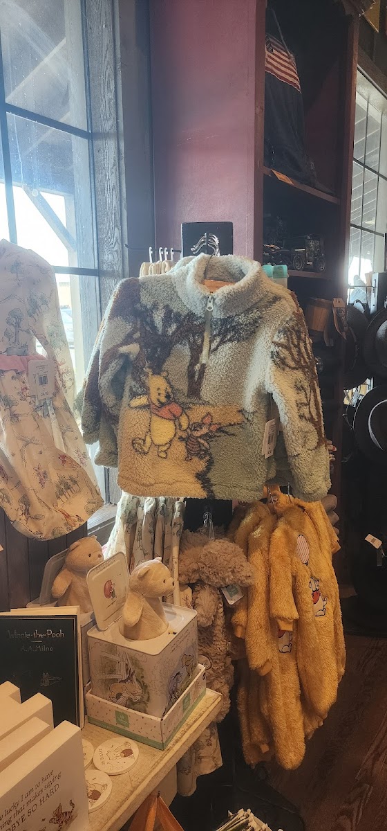 Cracker Barrel Old Country Store Photo 10