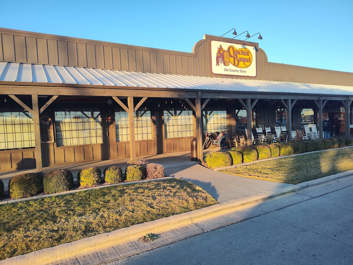 Cracker Barrel Old Country Store Photo 4