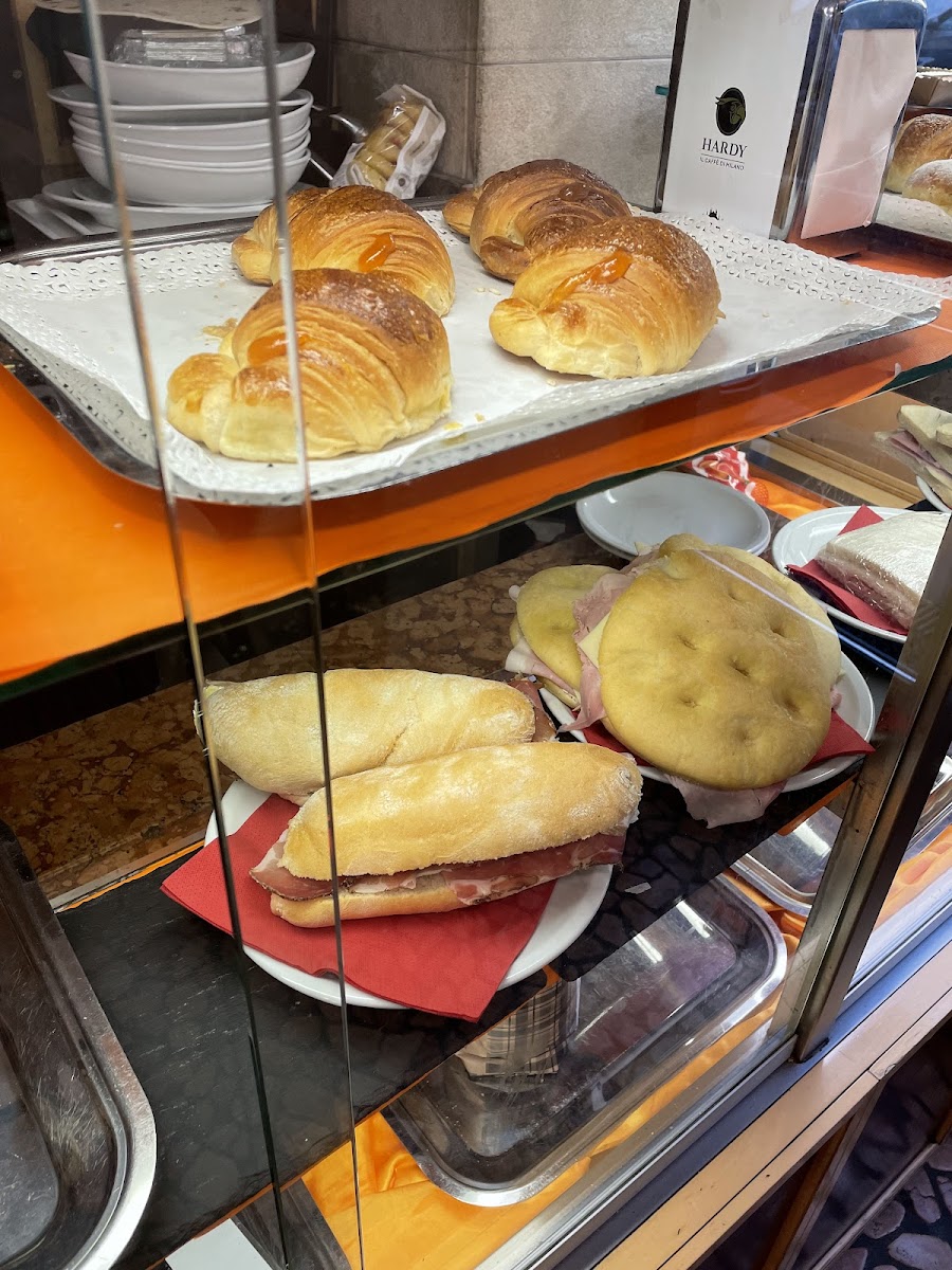News Cafe Photo 5