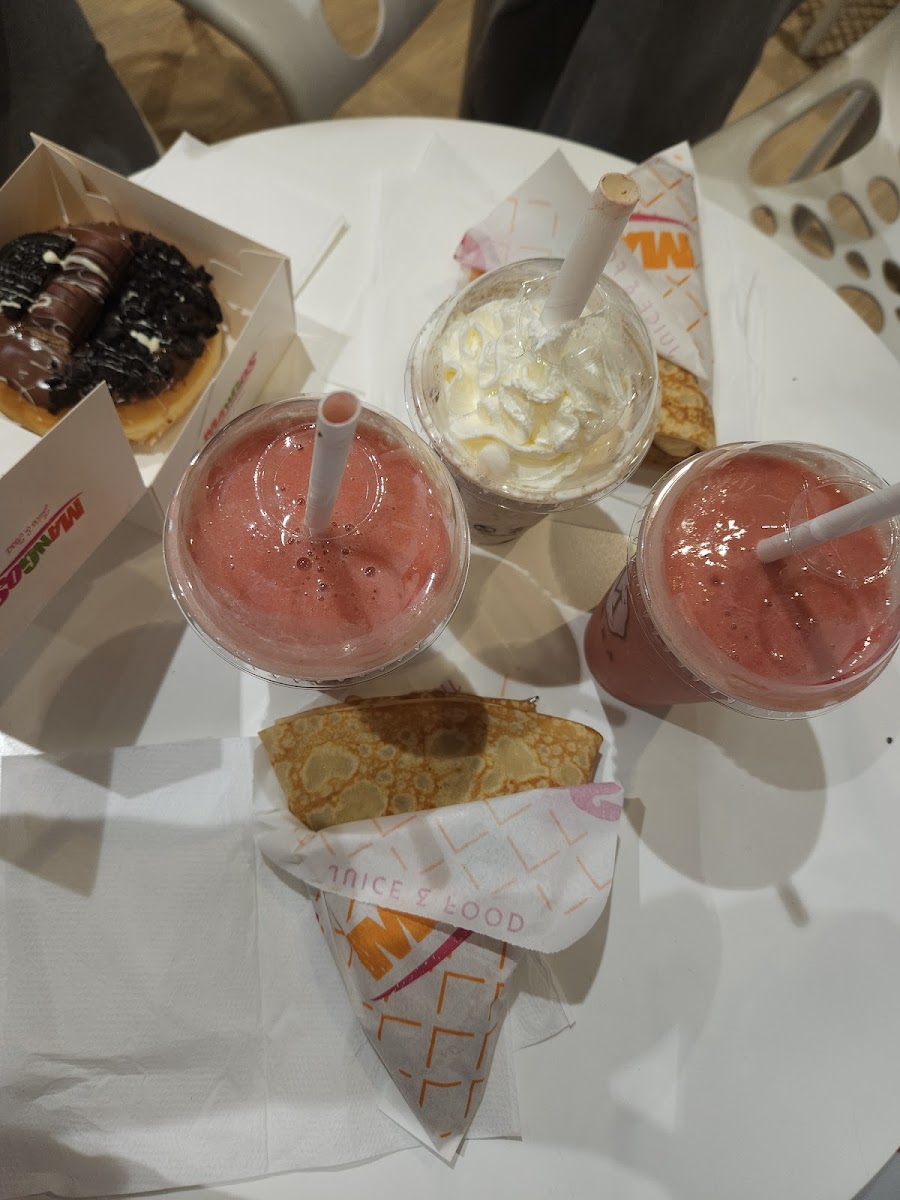 Mangos Juice and Food Photo 4
