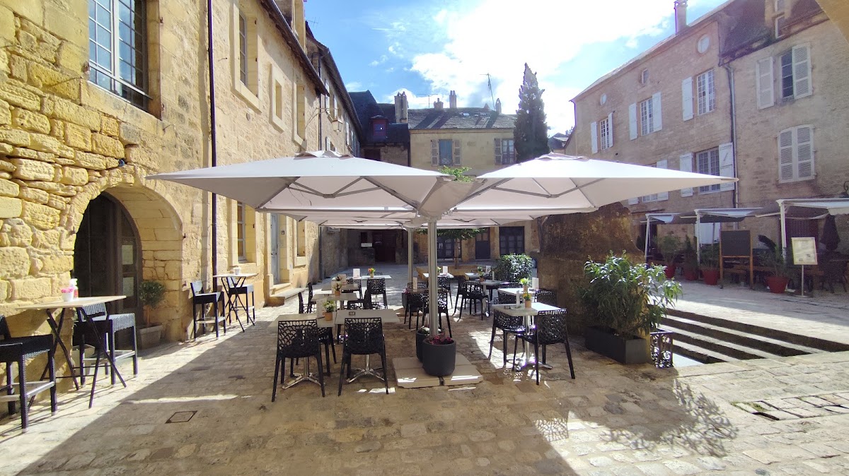 Côté cour