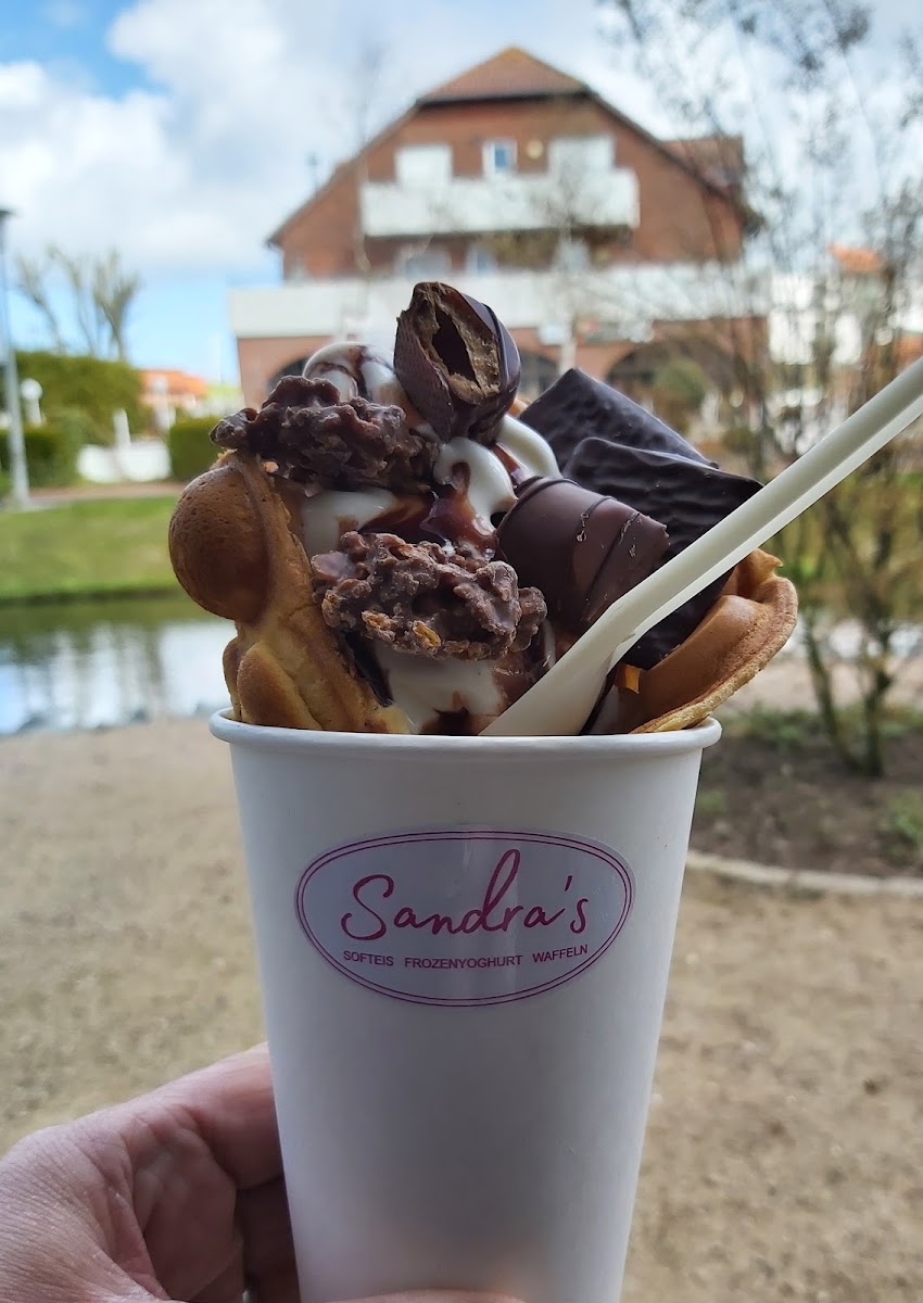 Sandra's Softeis•Frozenyogurt•Waffeln Photo 8