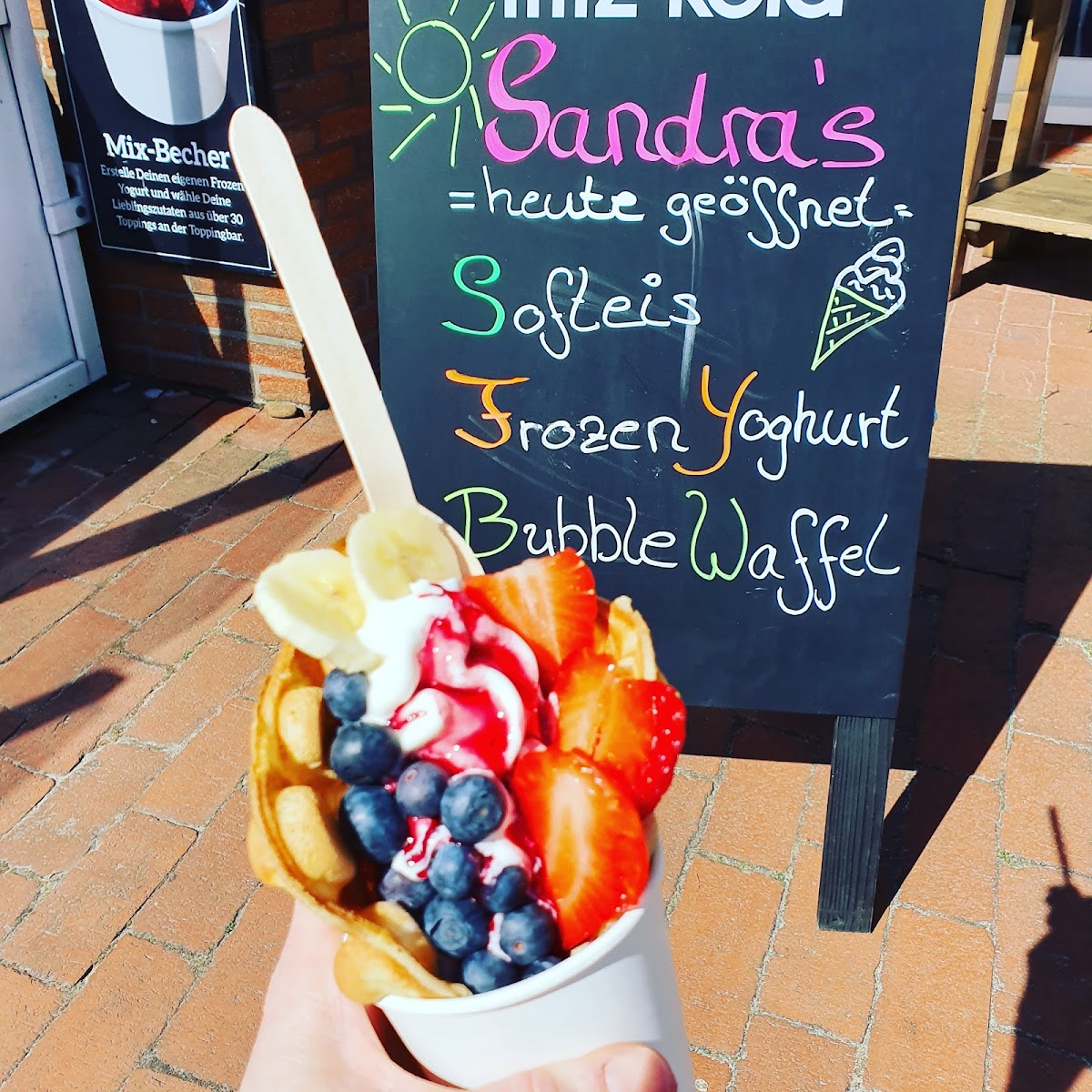 Sandra's Softeis•Frozenyogurt•Waffeln Photo Menu 8