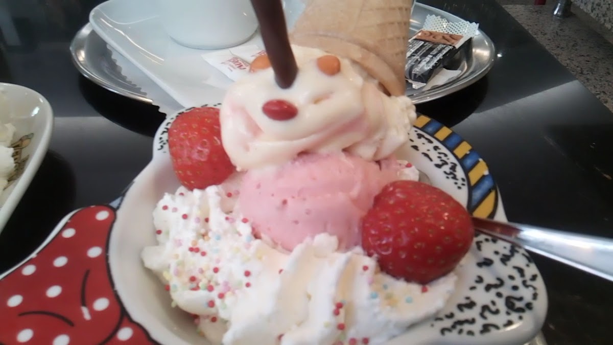 ice cream parlor 'Verona' Photo 2