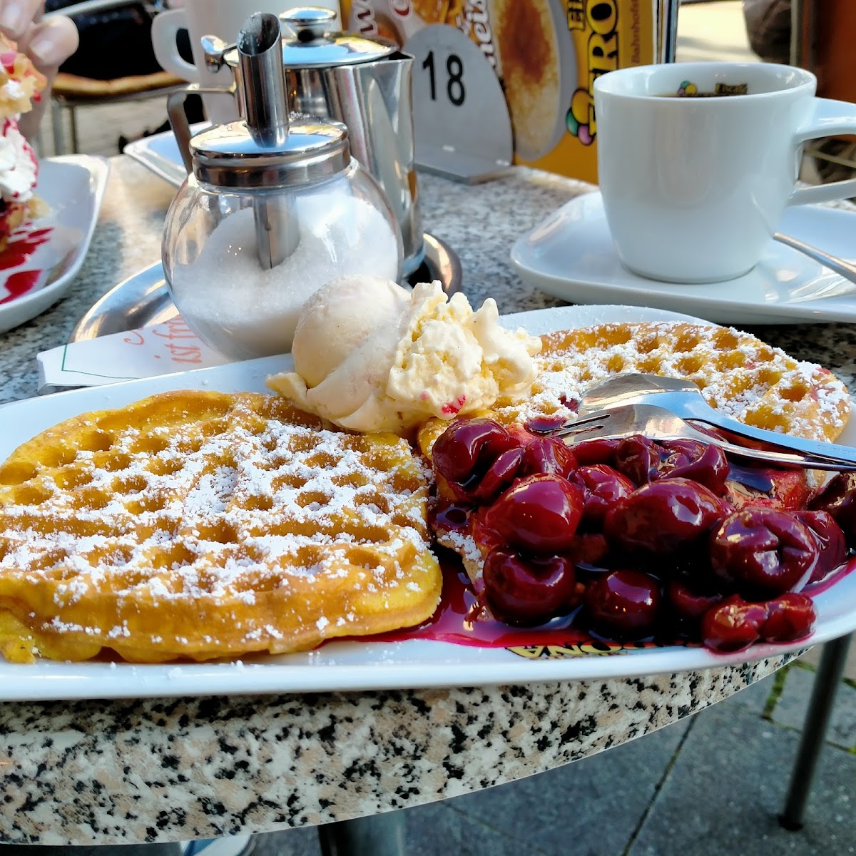 ice cream parlor 'Verona' Photo 8