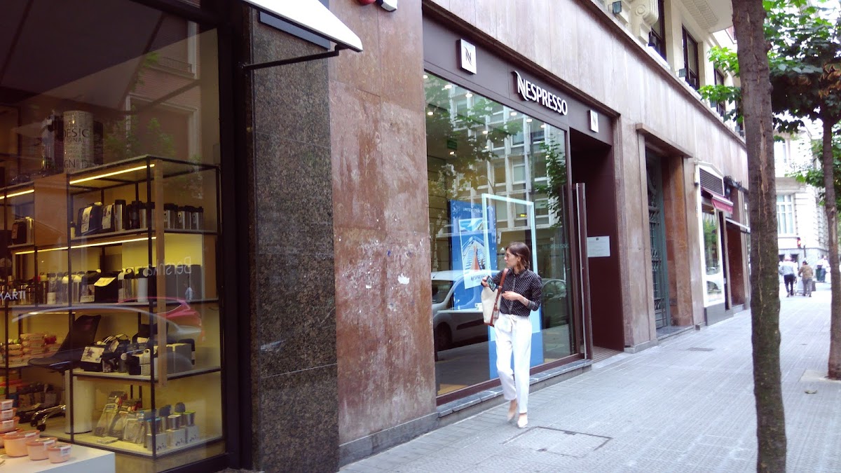 Boutique Nespresso Girona - Santa Clara Photo 6