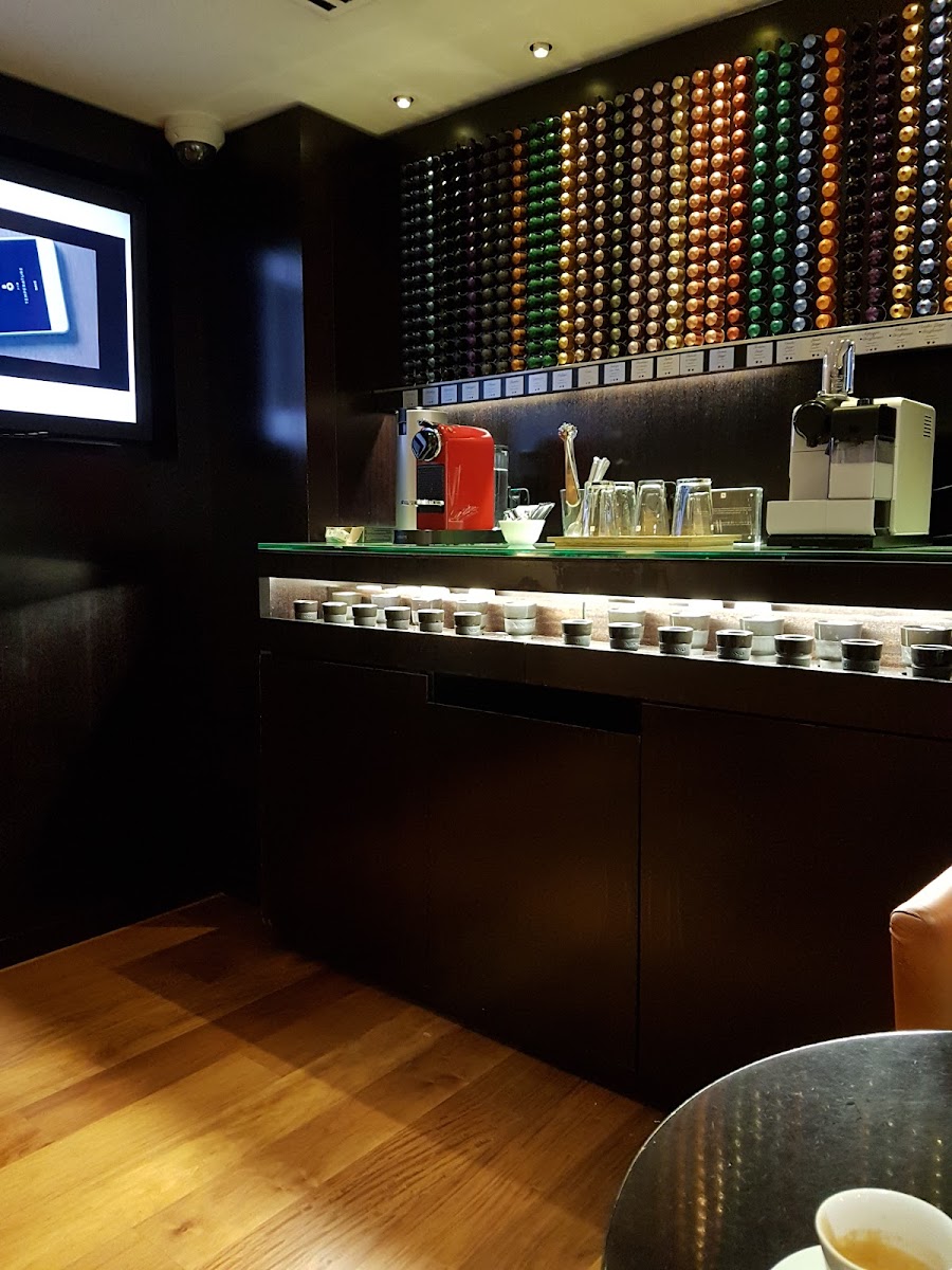 Boutique Nespresso Girona - Santa Clara Photo 7