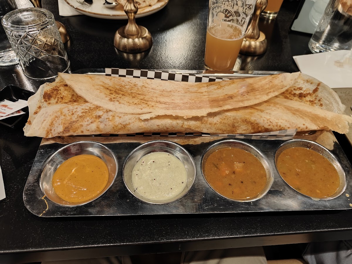 India Paradise - Halifax Downtown Photo 5
