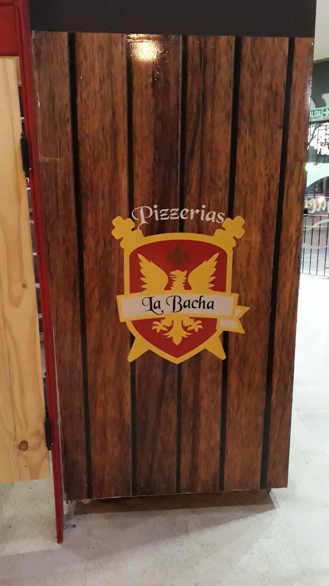 Pizzería La Bacha Photo 4