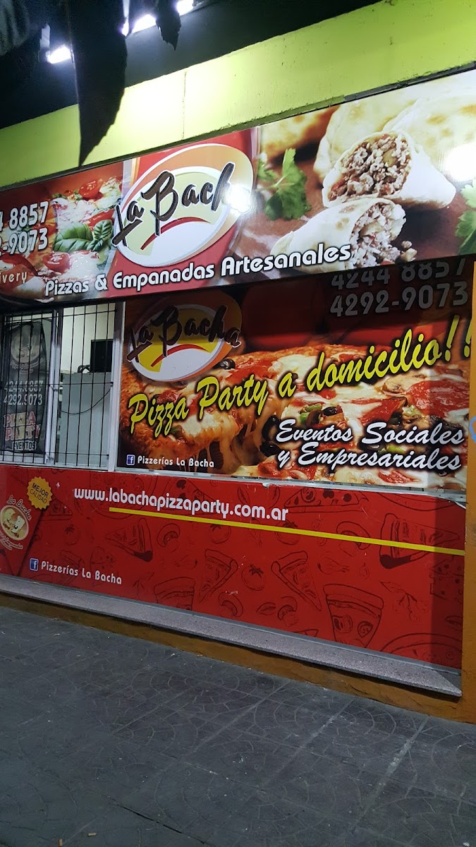 Pizzería La Bacha Photo Menu 1