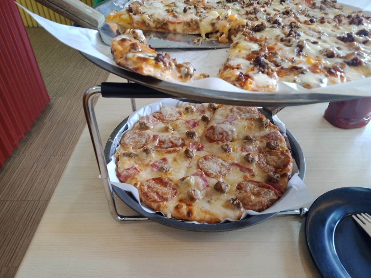 Pizzaderia Marikina Photo 4