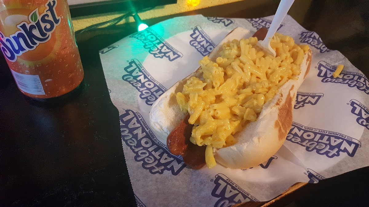 Jake's Diggity Dogs Photo 6