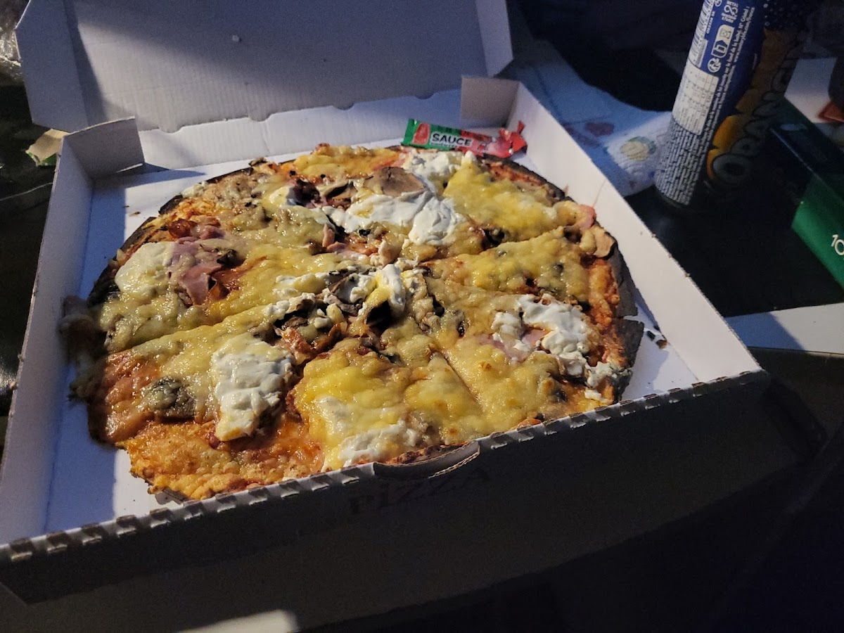 Pizzas Au Feu De Bois