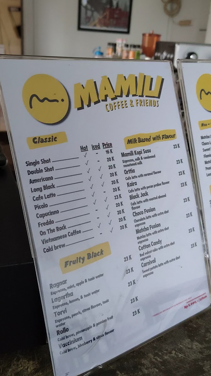 MAMILI COFFEE & FRIENDS Photo Menu 1