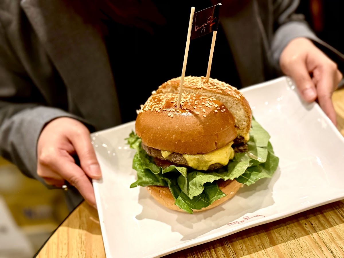 Burgeroom (Causeway Bay) Photo 8