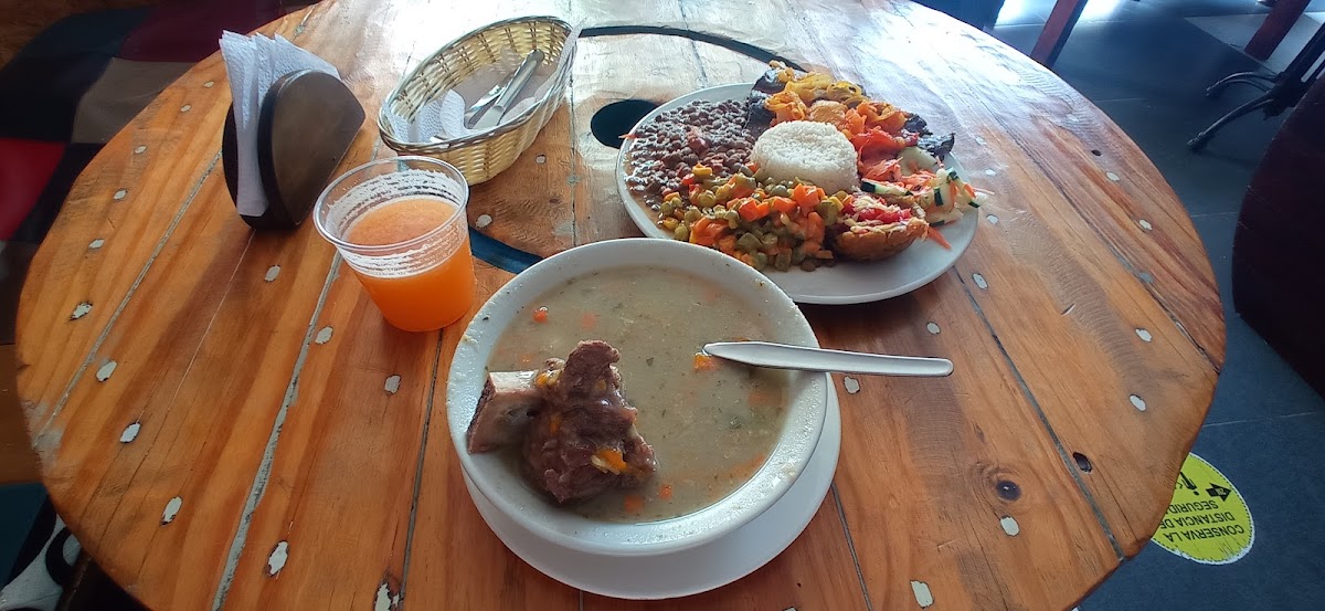Spanthambre Food & Beer Photo 7