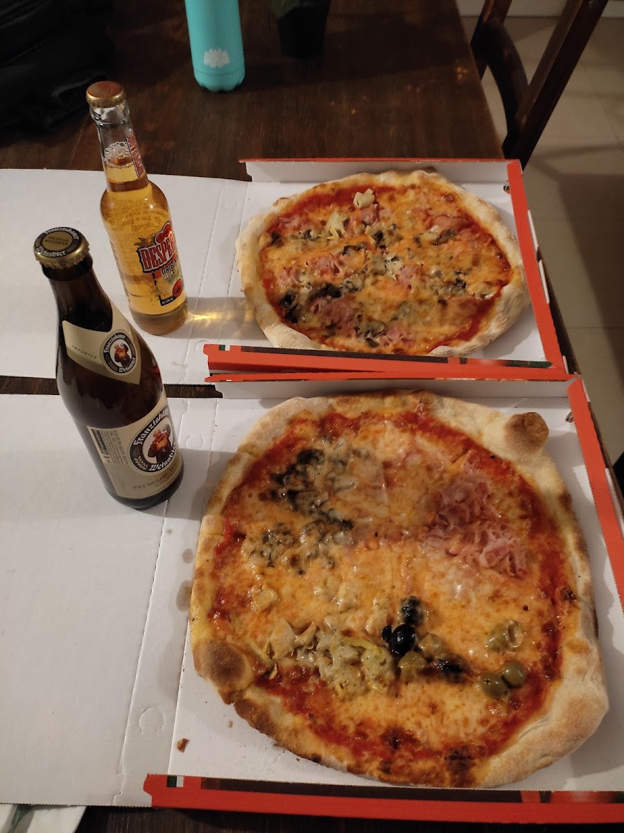 C'è Pizza e Pizza Photo 8