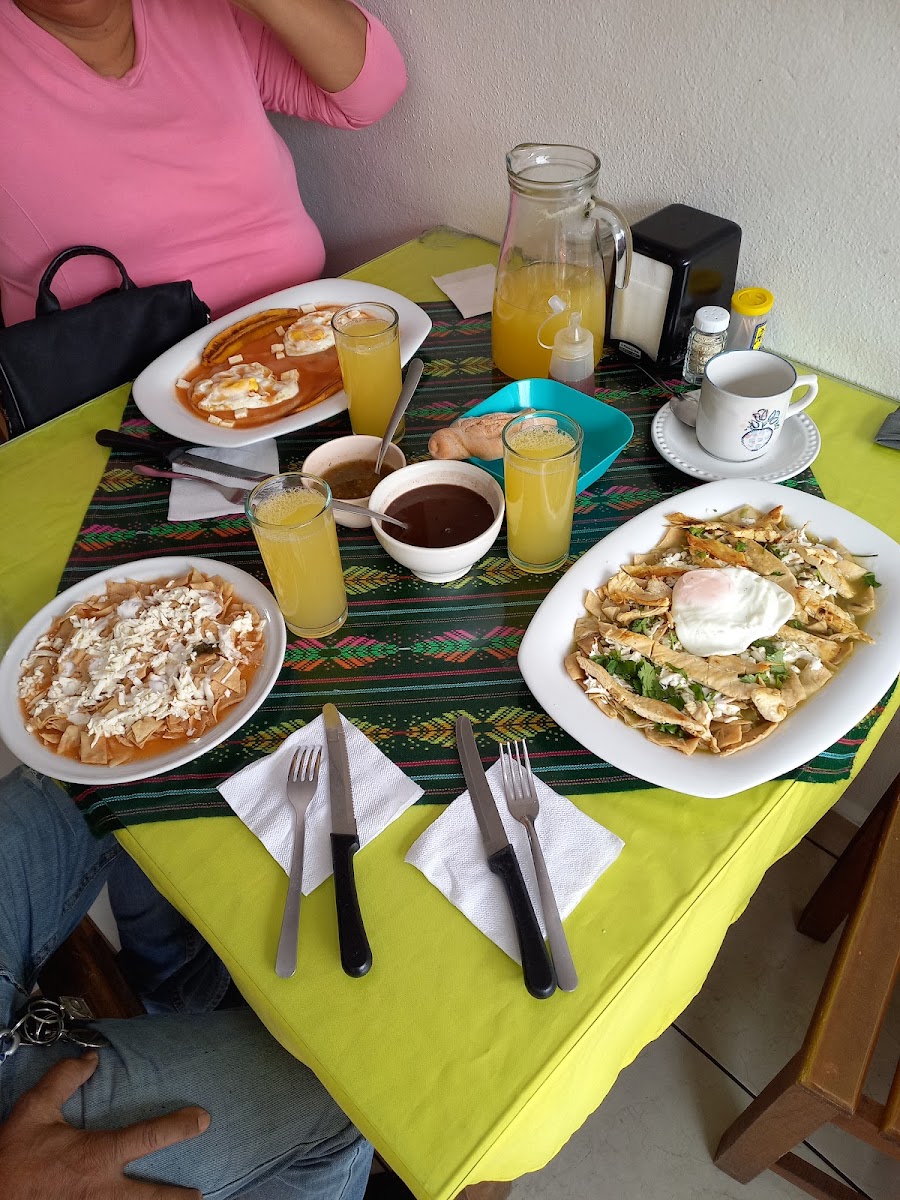 Restaurant Plaza Photo 10