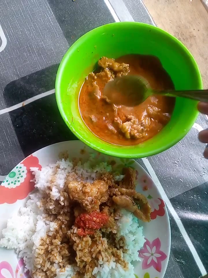 RUMAH MAKAN & PENGINAPAN BAREH SOLOK Photo 5