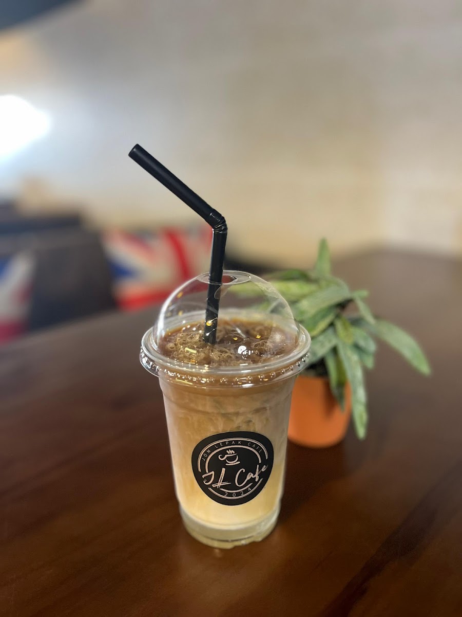 JL Cafe Photo 5