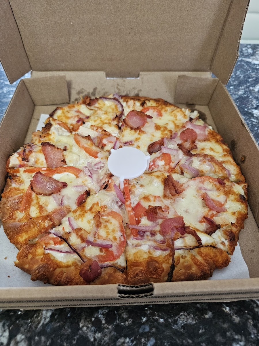 Santa Lucia Pizza Saskatoon East Photo 3