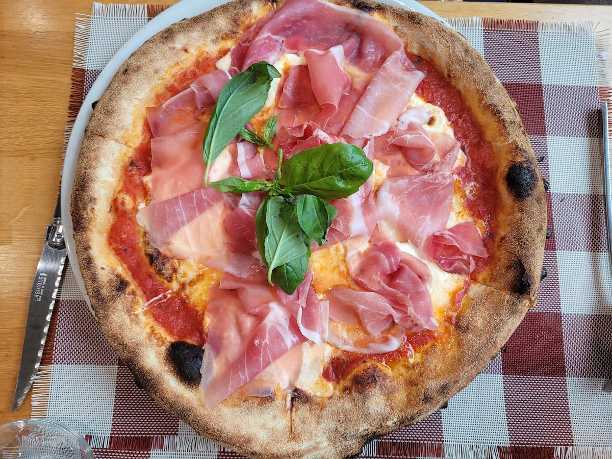 DAMARINA PIZZERIA Photo 7