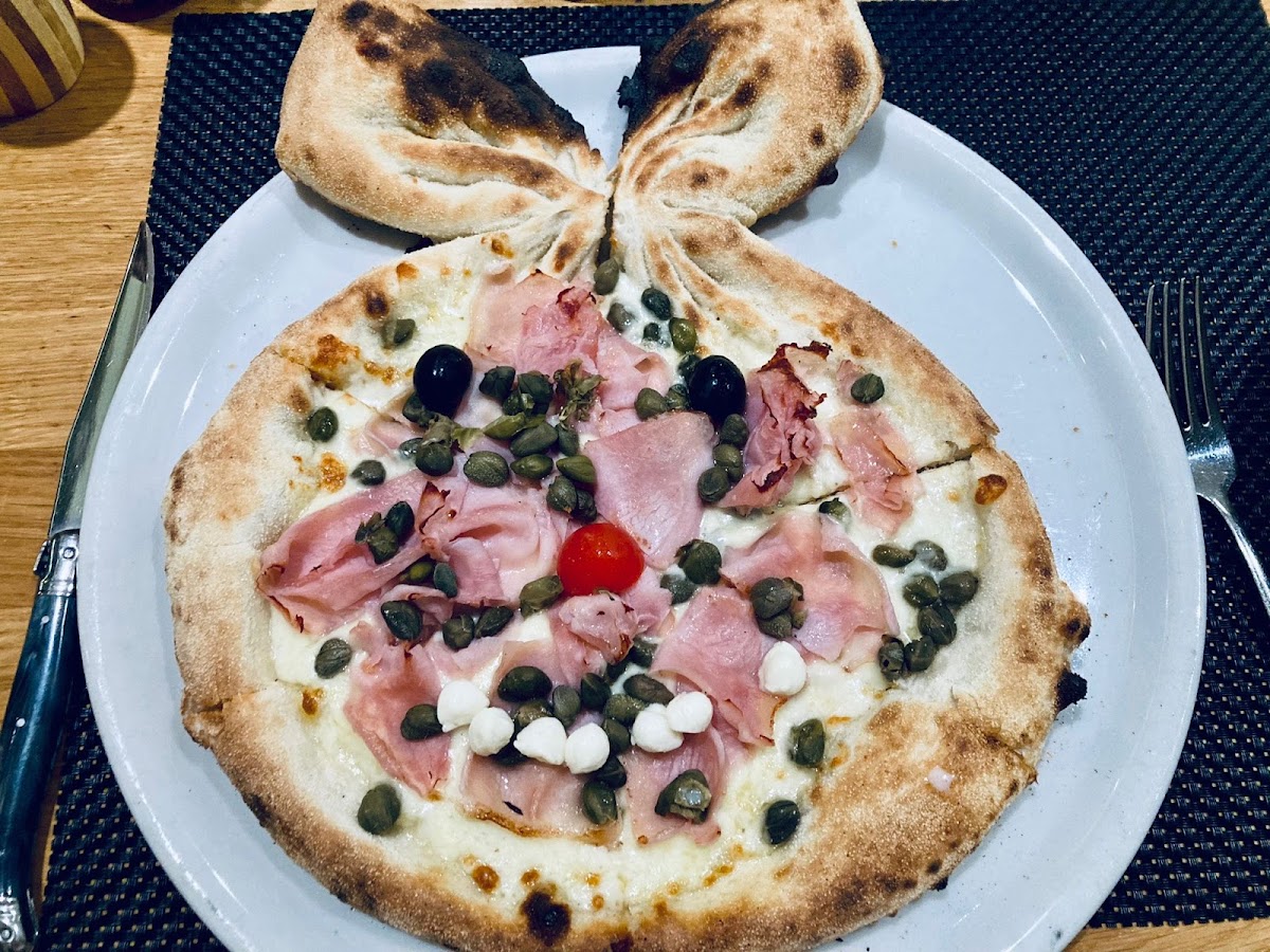 DAMARINA PIZZERIA Photo 8
