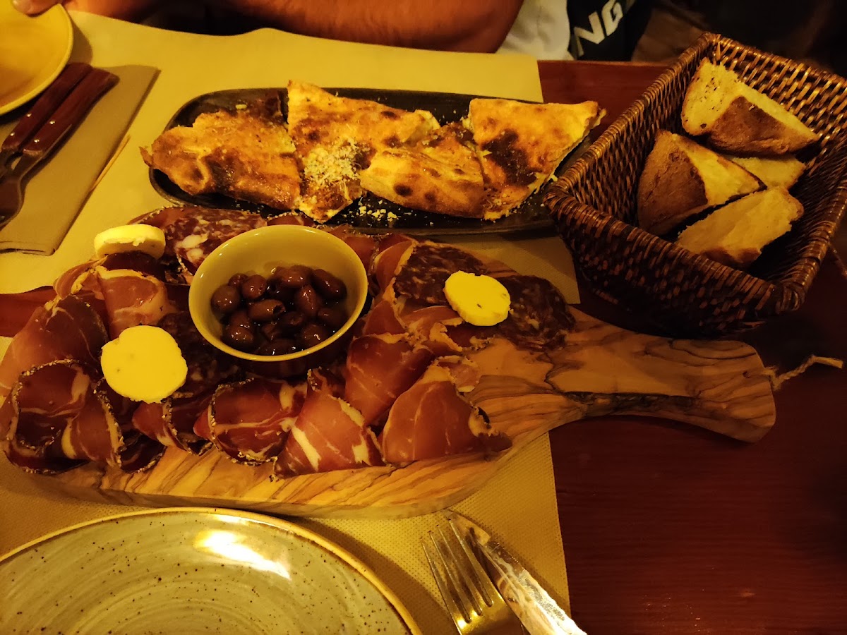 Le Figuier Restaurant Pizzeria - Grill Photo 9