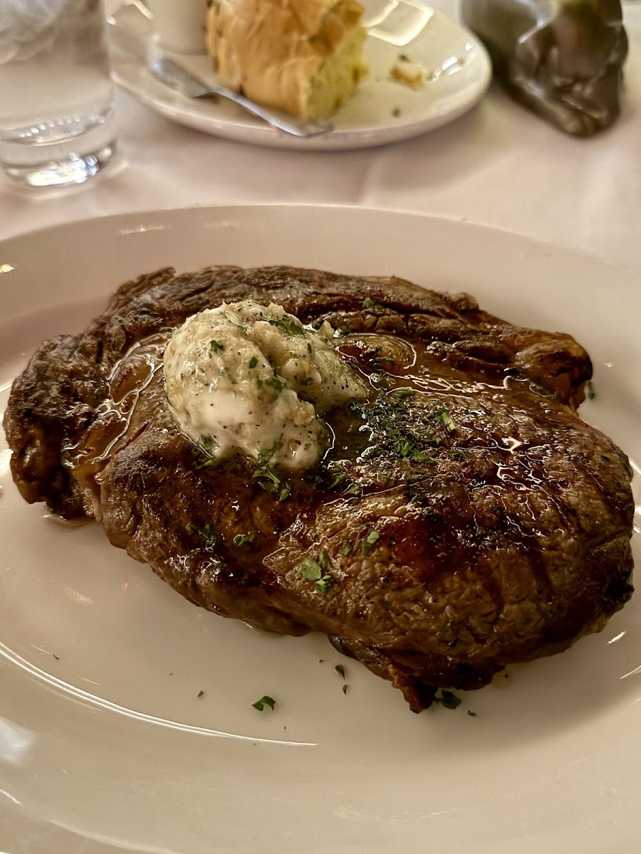 Morton's The Steakhouse - Desert Diamond Photo 4