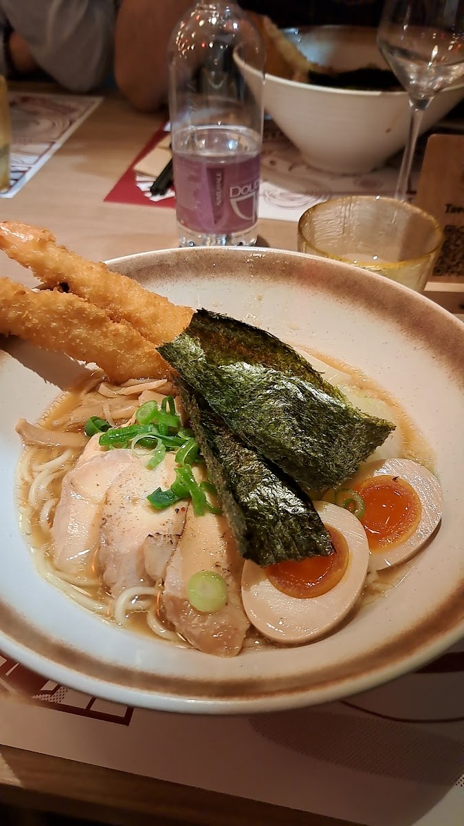 Fresh Ramen Photo 2