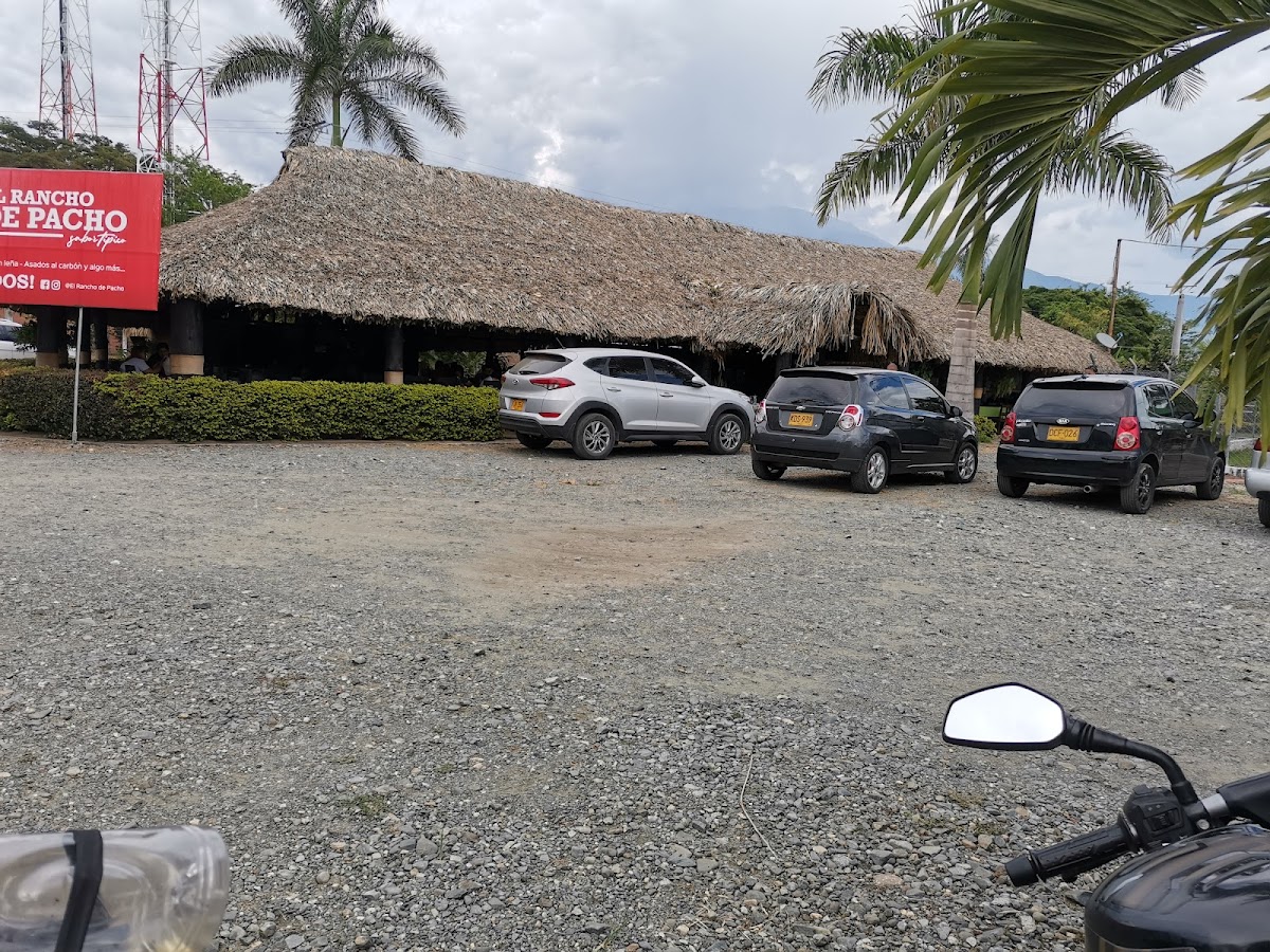 El Rancho de Pacho Photo 2
