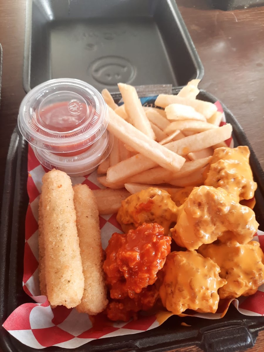 Nane's Boneless Photo 5