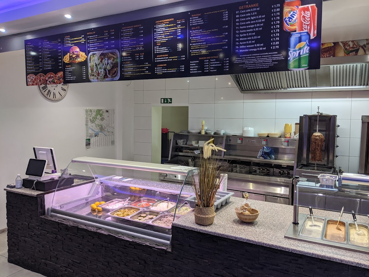 Selin Pizzeria Restaurant