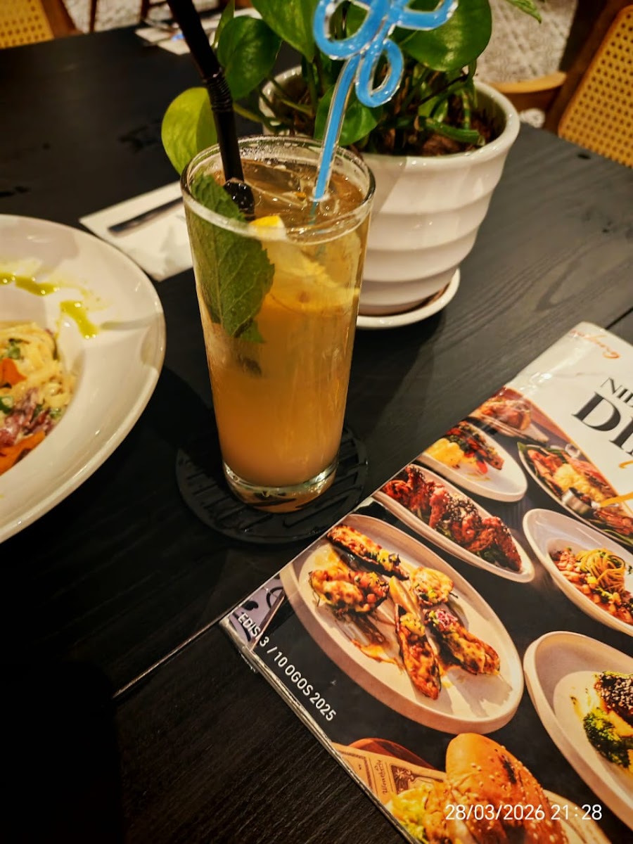 Nibong Cafe & Restaurant Photo 5