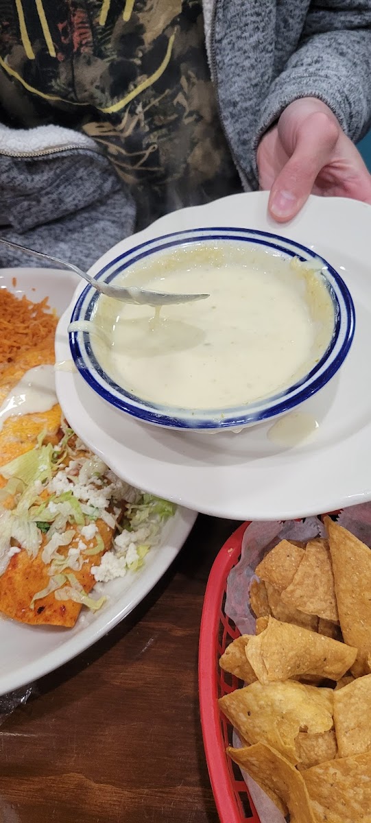 El Sombrero Mexican Restaurant Photo 8