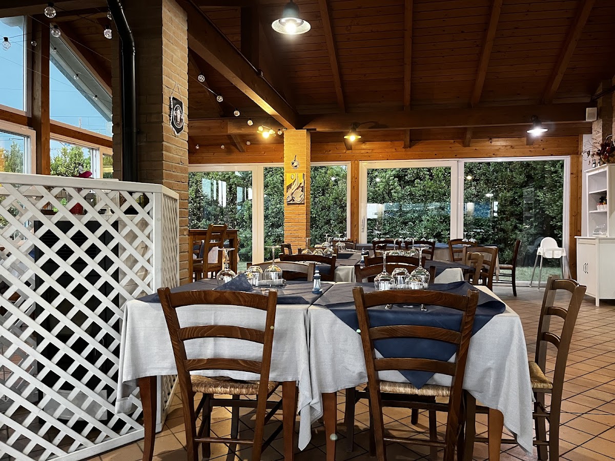 Cruiser Cafè & Restaurant Photo 4