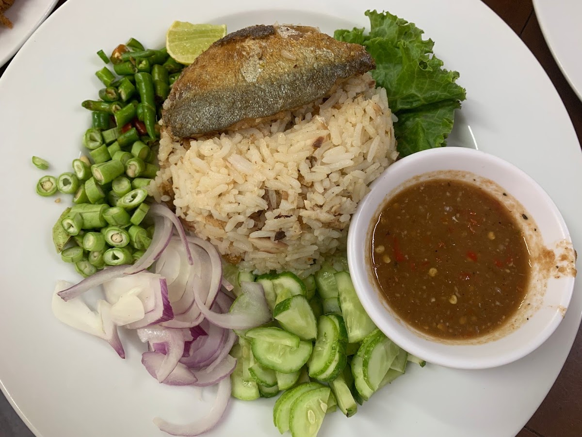 Platoo Fish Restaurant Photo 5