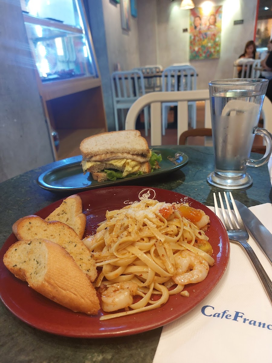 Cafe France Photo 4