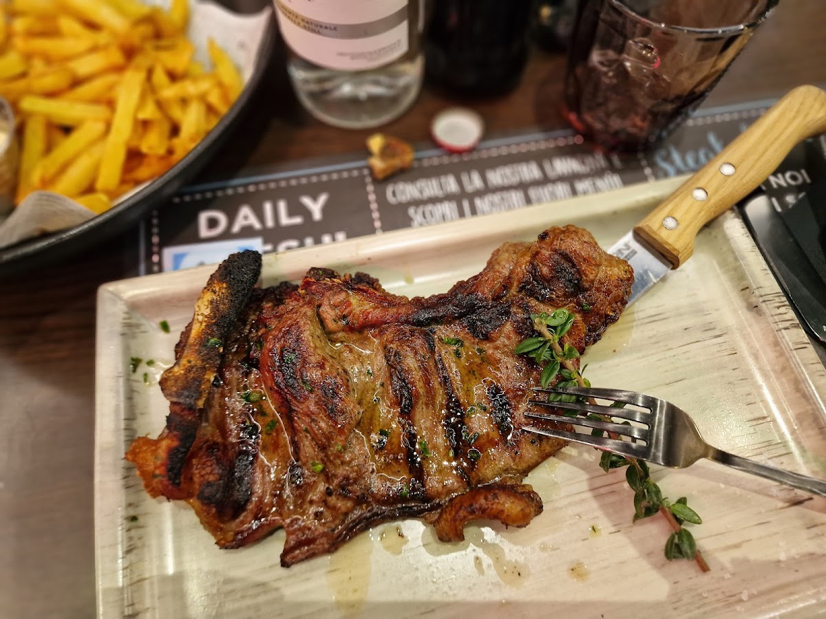 Urban Grill Steakhouse Photo 5