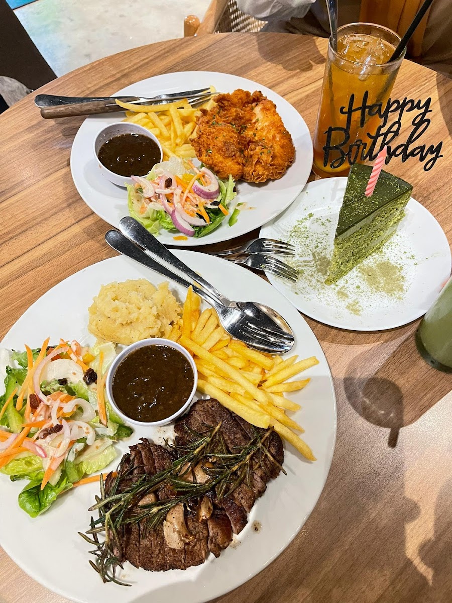 Well Spring Cafe & Grill Photo 8