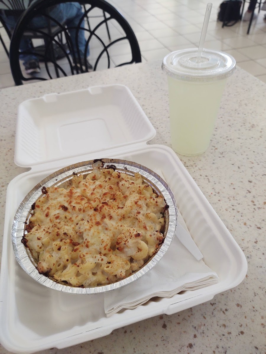 Food Court Photo 6