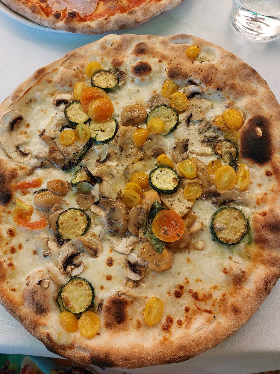Ristorante Pizzeria Esperia Photo 10
