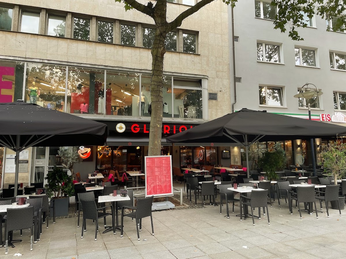 Glorious Café - Bar - Restaurant Photo 3