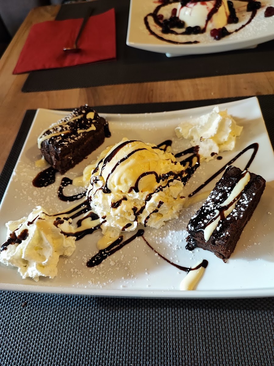 Glorious Café - Bar - Restaurant Photo 5